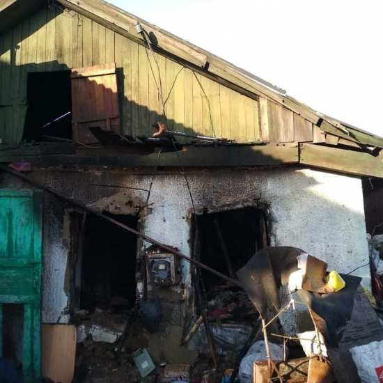В Канте из-за пожара семья с девятью детьми лишилась дома