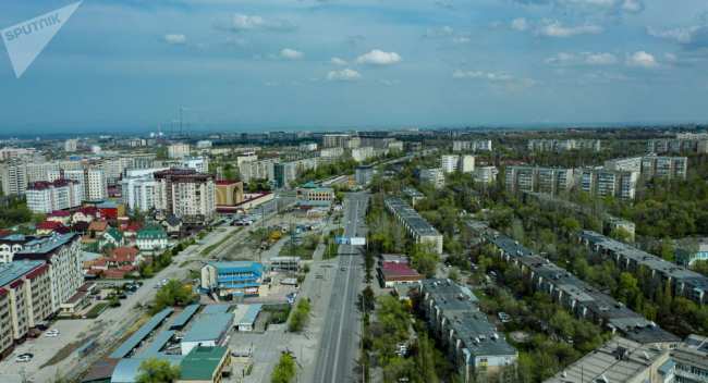 Вид на южные микрорайоны Бишкека с дрона. Архивное фото