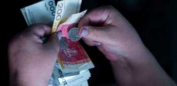 Пенсионеры в Кыргызстане: половина пенсии на коммуналку, 150 сомов в день – на питание