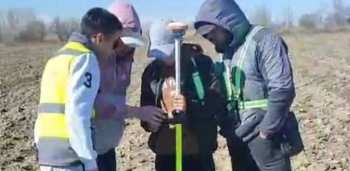 В Новопавловке строят дорогу. Владельцам полей компенсацию пока не выдали