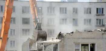 Депутат сообщил о решении снести 28 домов при строительстве аэропорта. 1 кв. м оценили в 15 тыс. сом